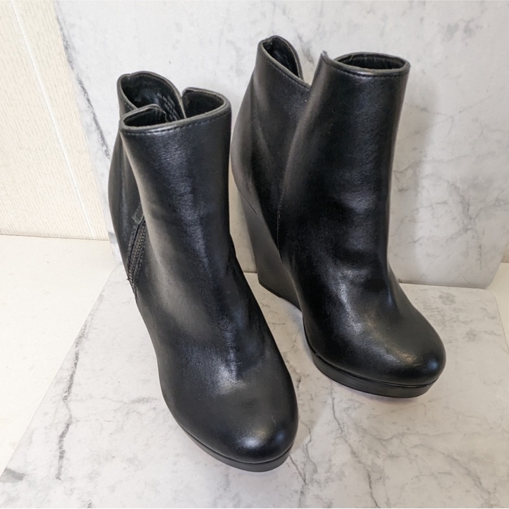 Torrid black vegan leather zip up wedge booties size 10 W